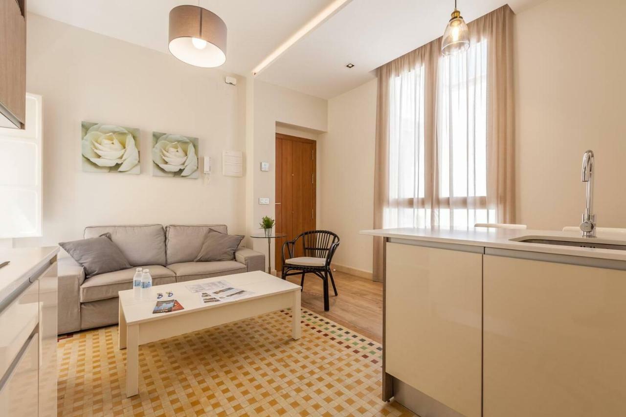 Apartamento T2, Tirso de Molina, luminoso y tranquilo Sevilla Exterior foto