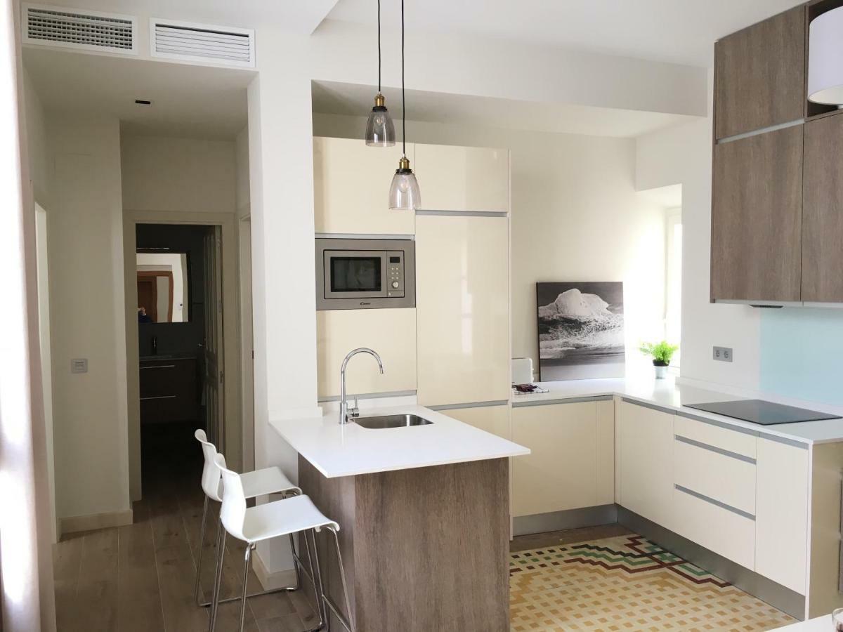 Apartamento T2, Tirso de Molina, luminoso y tranquilo Sevilla Exterior foto